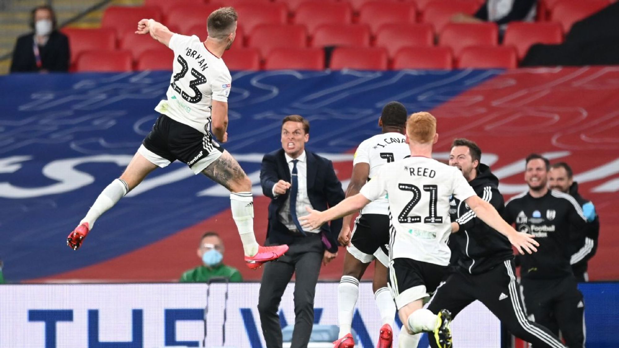 完成抢断 完成抢断